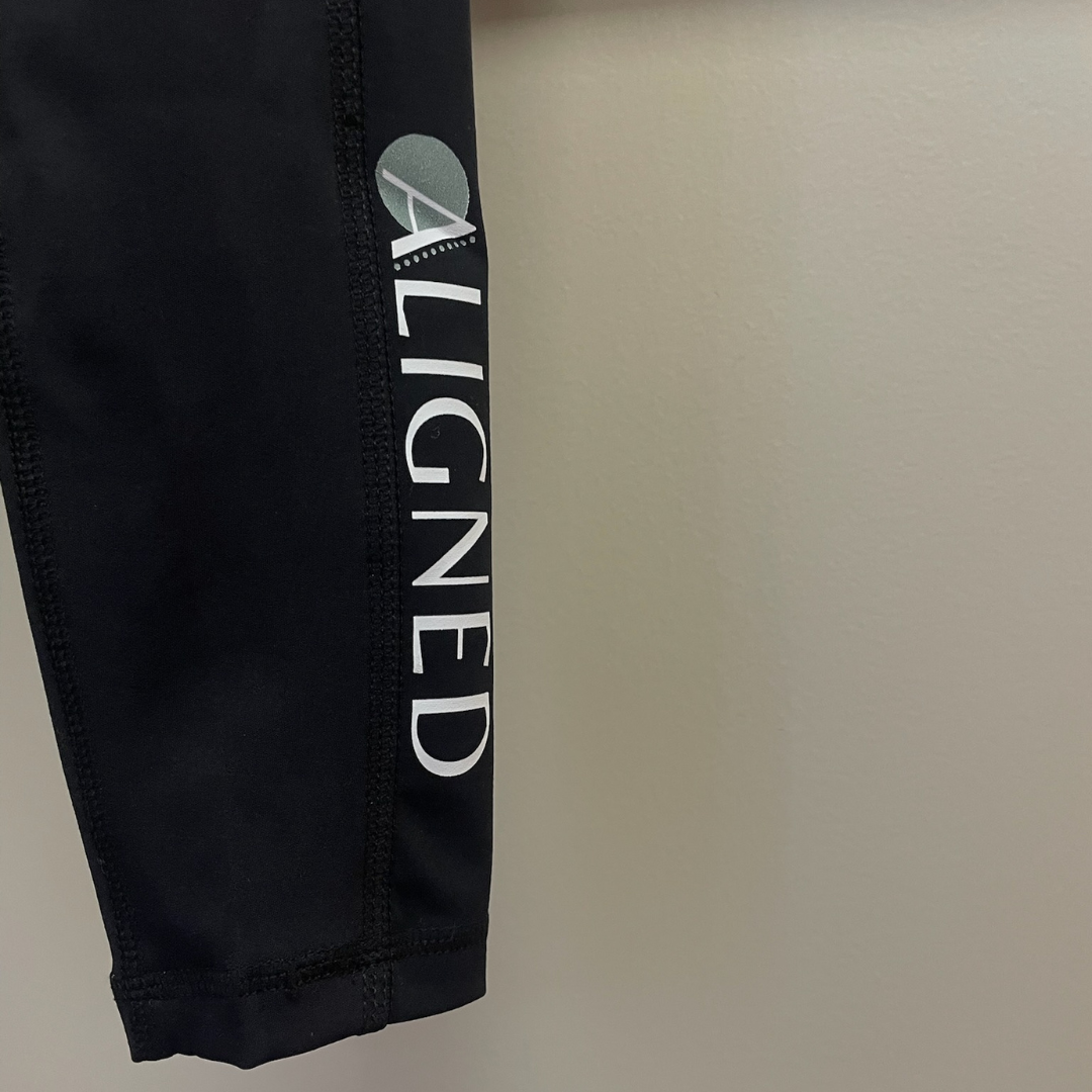 Aligned Motion Crop Leggings